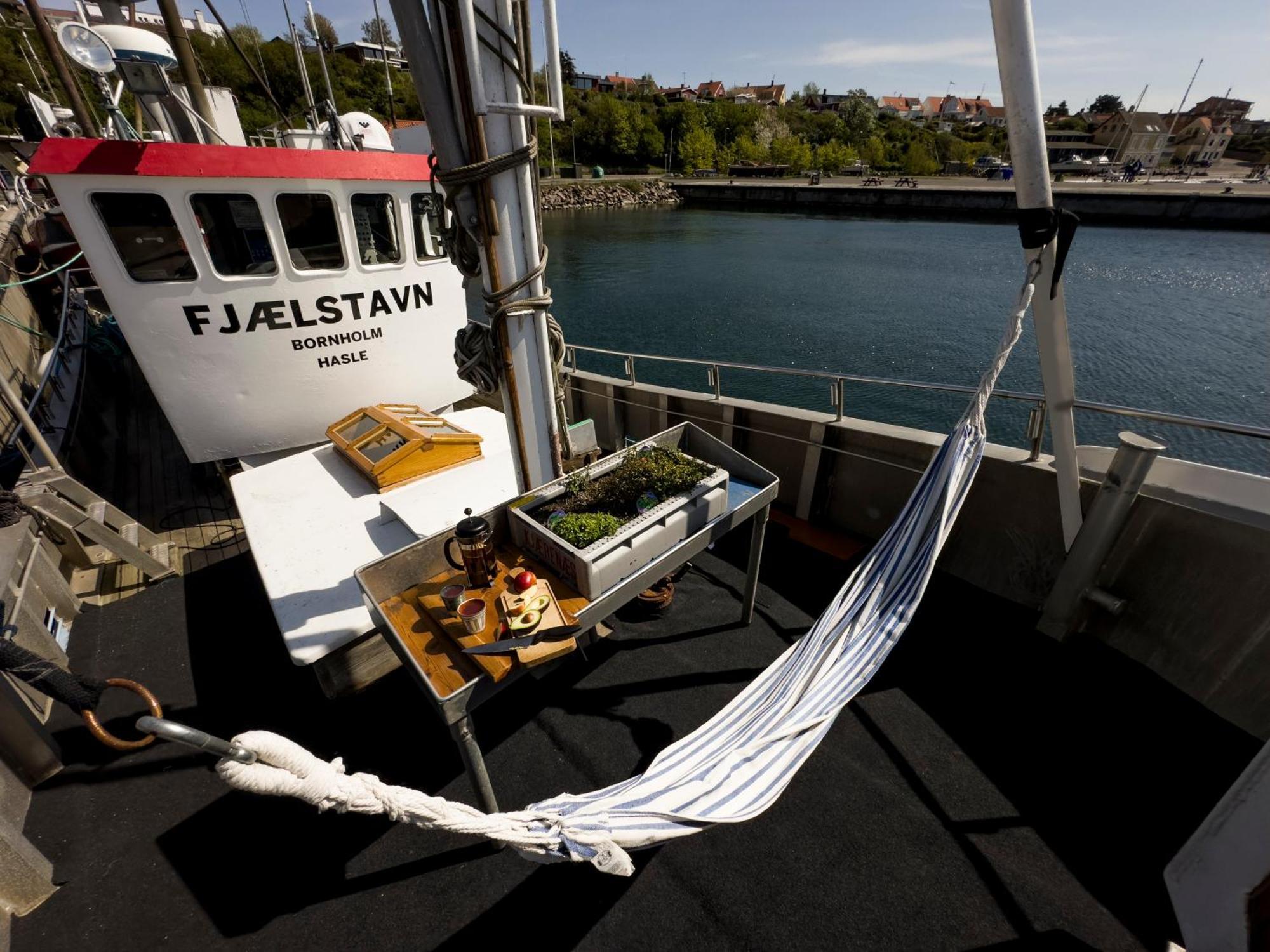 Varra Water - Unique Boat Accomodation - Bornholm - Fjaelstavn Neksø Exterior foto